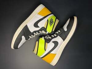 Jordan 1 “Volt” size: 10m ( Pre-owned) OG box 
(555088-118)